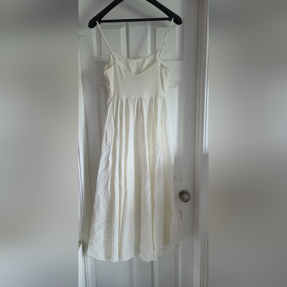 ZARA Limited Edition Voluminous Dress - Picture 5 of 7